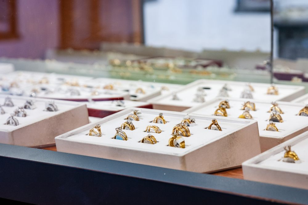 Ring-trays-white ring trays