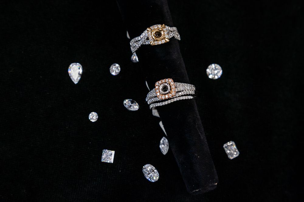rings with no mount